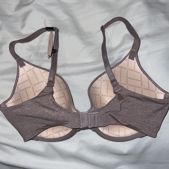 Lightly padded Bra - Picture 3 of 5